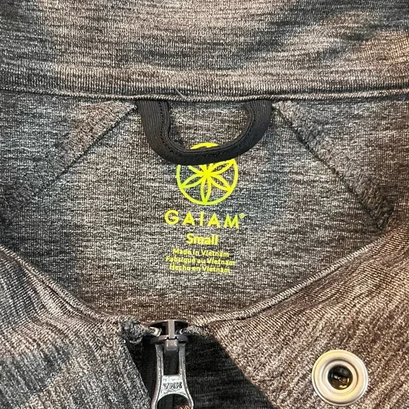 Gaiam Gray Yoga Zip Up Light Jacket - Picture 2 of 7